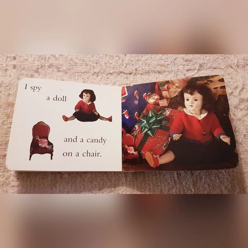 2006 I Spy Little Christmas Book - Picture 4 of 16